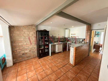 Prédio para Venda em São Vicente