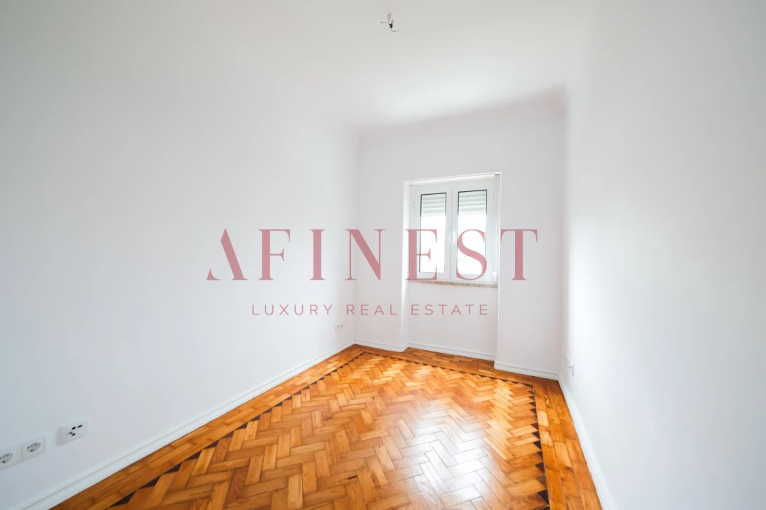 Apartamento T3 para Arrendamento em Lumiar Foto 23