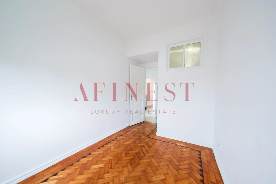Apartamento T3 para Arrendamento em Lumiar Foto 24