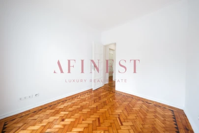 Apartamento T3 para Arrendamento em Lumiar