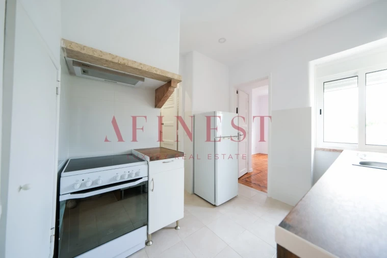 Apartamento T3 para Arrendamento em Lumiar Foto 11