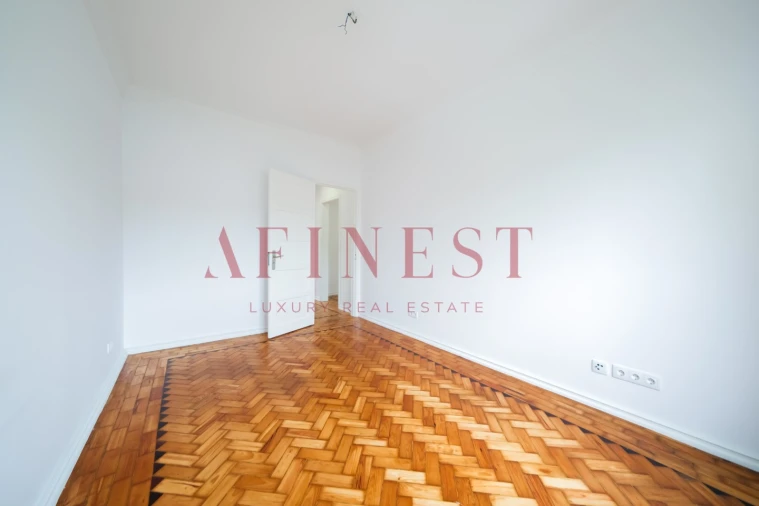 Apartamento T3 para Arrendamento em Lumiar Foto 18