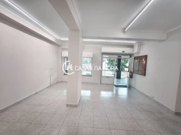 Loja para Arrendamento em Cacém e São Marcos