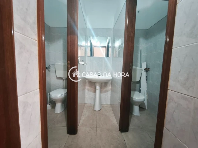 Loja para Arrendamento em Cacém e São Marcos Foto 16
