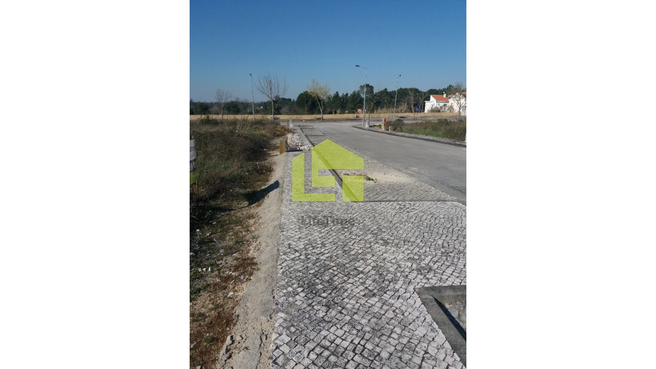 Terreno para Venda em Sebal e Belide Foto 2