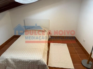Apartamento T3 para Arrendamento em Ferrel