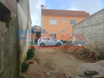 Moradia T2 para Venda em Vermelha