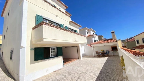 Moradia T3 para Venda em Ericeira