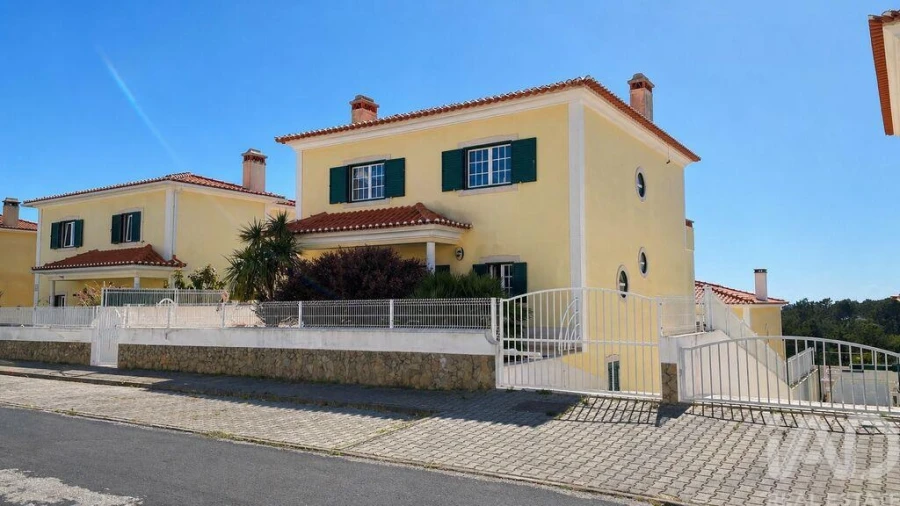 Moradia T3 para Venda em Ericeira Foto 5