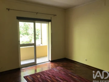Prédio para Venda em São Martinho do Bispo e Ribeira de Frades