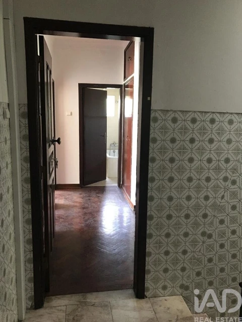Prédio para Venda em São Martinho do Bispo e Ribeira de Frades