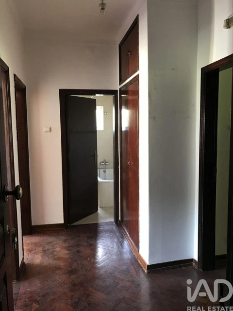 Prédio para Venda em São Martinho do Bispo e Ribeira de Frades