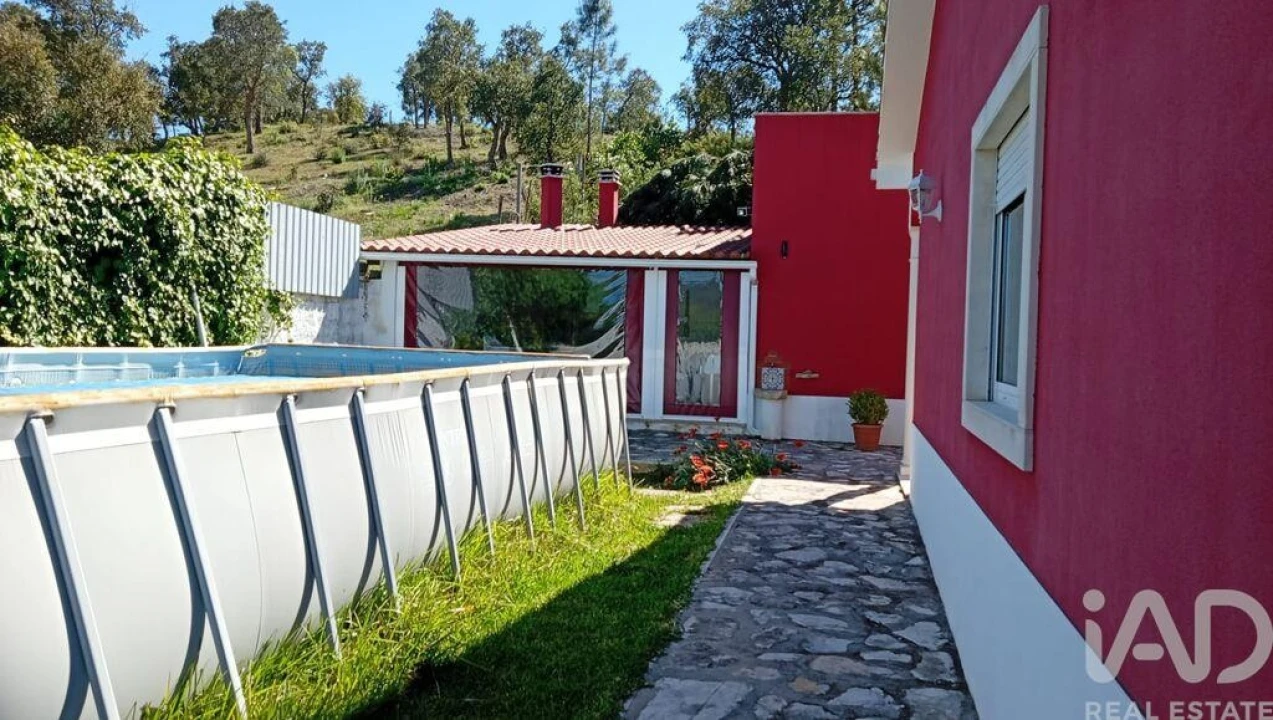 Moradia T3 para Venda em São Pedro de Tomar Foto 2