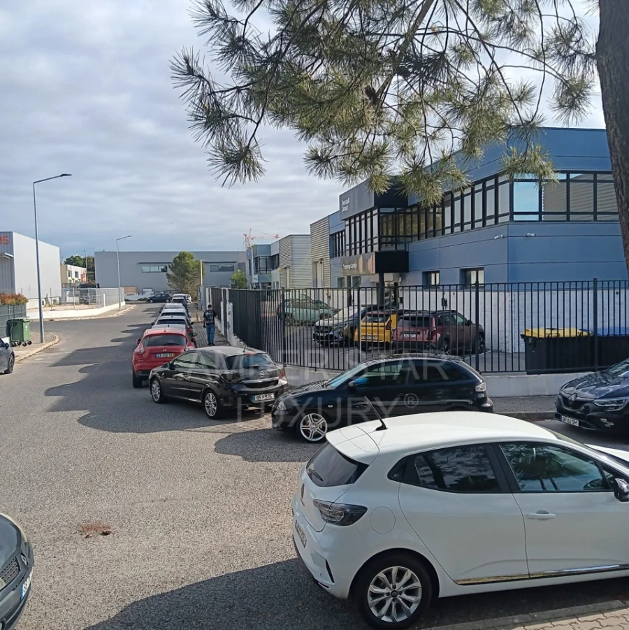 Armazém para Venda em Seixal, Arrentela e Aldeia de Paio Pires Foto 5