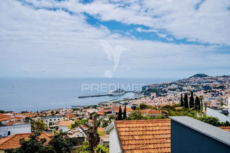 Moradia T5 para Venda em Funchal (São Pedro) Foto 16