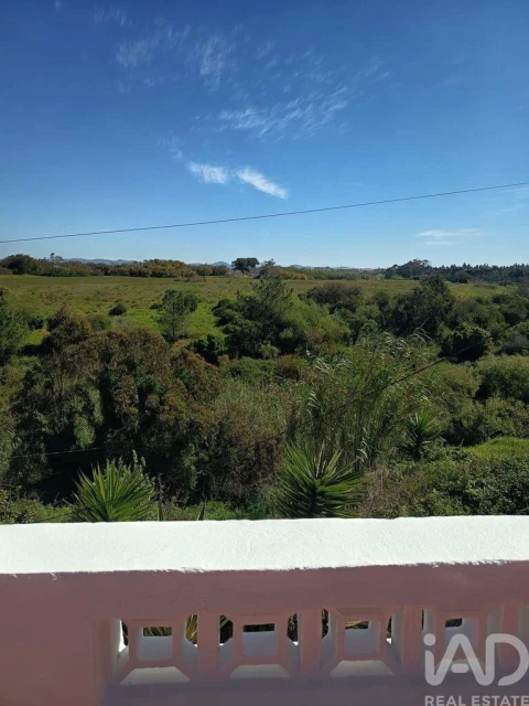Moradia T4 para Venda em Boavista dos Pinheiros