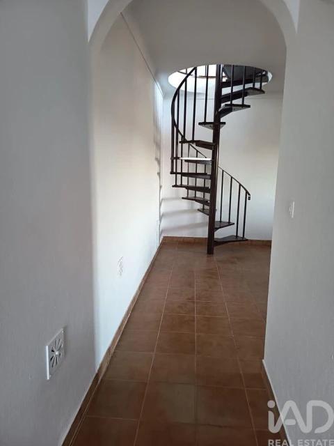 Moradia T4 para Venda em Boavista dos Pinheiros