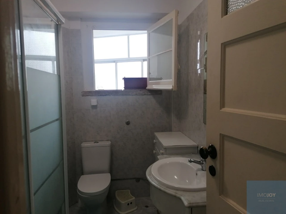 Apartamento T3 para Venda em Algés, Linda-A-Velha e Cruz Quebrada-Dafundo Foto 24