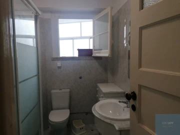 Apartamento T3 para Venda em Algés, Linda-A-Velha e Cruz Quebrada-Dafundo