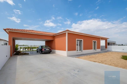 Moradia T3 para Venda em Glória do Ribatejo e Granho