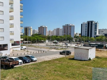 Terreno para Venda em Quarteira