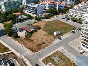 Terreno para Venda em Quarteira
