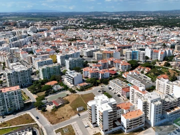 Terreno para Venda em Quarteira