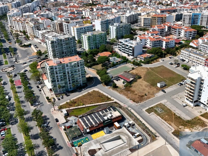 Terreno para Venda em Quarteira Foto 11