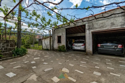 Quinta T5 para Venda em Beiral do Lima