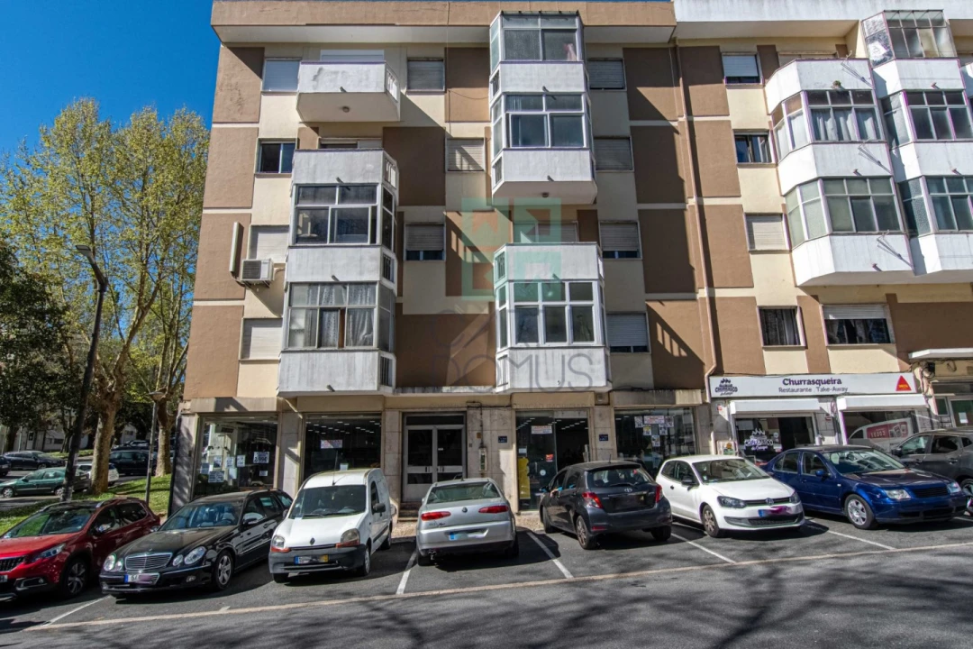 Apartamento T3 para Venda em Rio de Mouro Foto 21