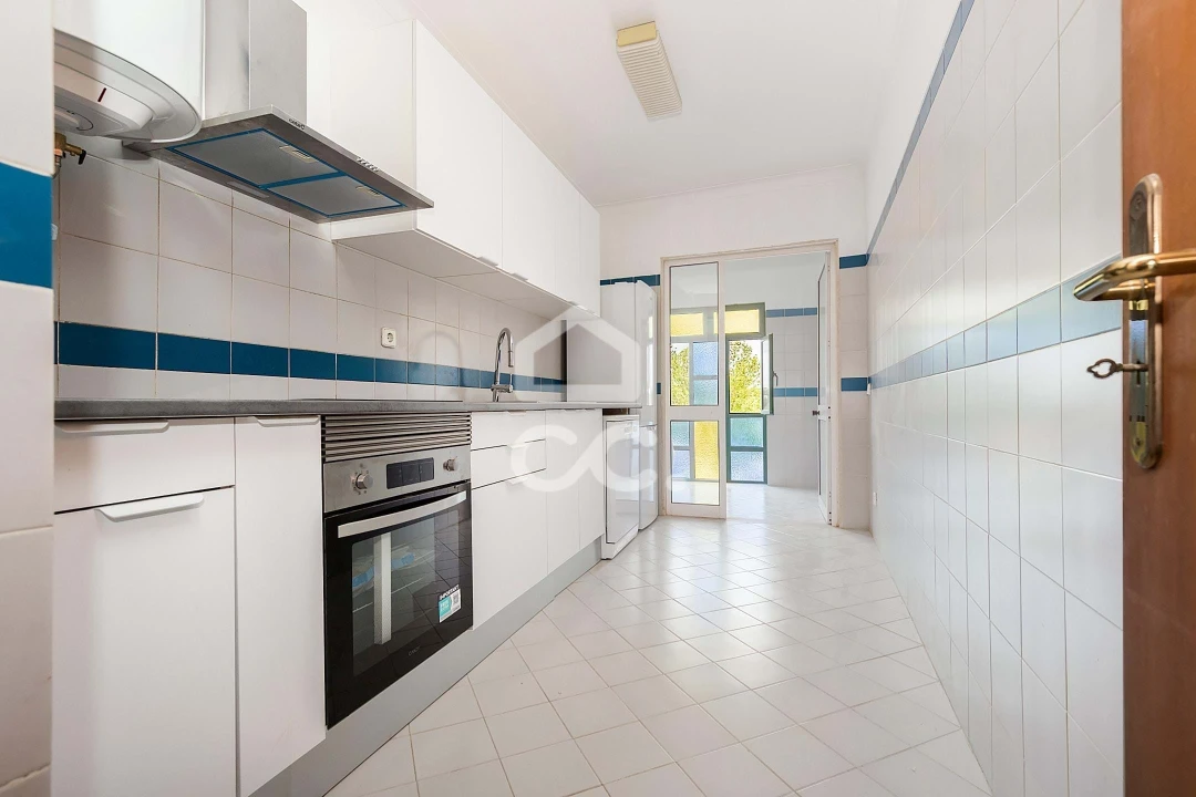 Apartamento T1 para Arrendamento em Malagueira e Horta das Figueiras Foto 5