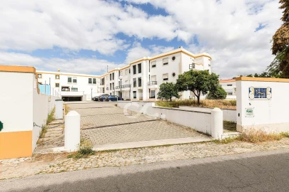 Apartamento T1 para Arrendamento em Malagueira e Horta das Figueiras