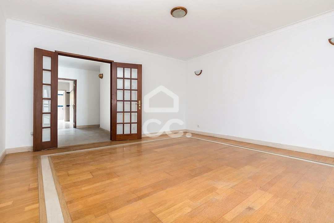 Apartamento T1 para Arrendamento em Malagueira e Horta das Figueiras Foto 4