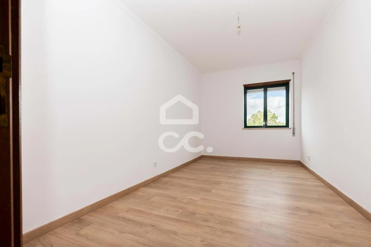 Apartamento T1 para Arrendamento em Malagueira e Horta das Figueiras Foto 9