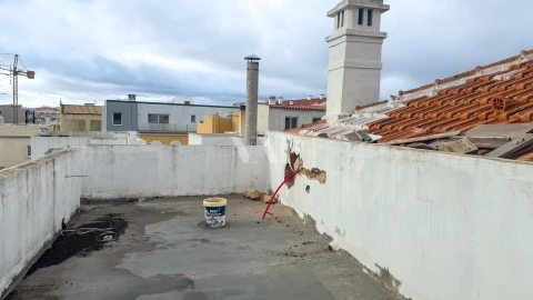 Apartamento T6 para Venda em Loule (São Sebastião)