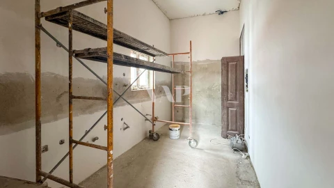 Apartamento T6 para Venda em Loule (São Sebastião)