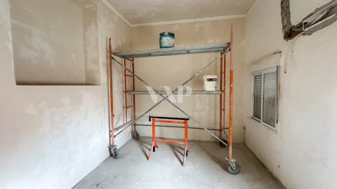 Apartamento T6 para Venda em Loule (São Sebastião)