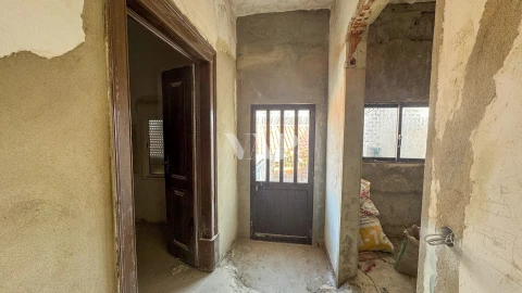 Apartamento T6 para Venda em Loule (São Sebastião)