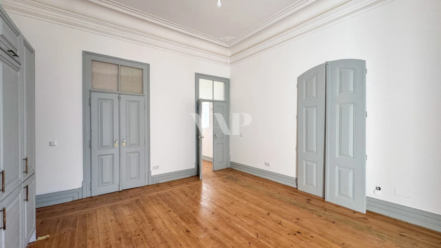 Apartamento T6 para Venda em Loule (São Sebastião) Foto 2