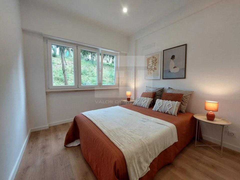 Apartamento T2 para Venda em Benfica Foto 9