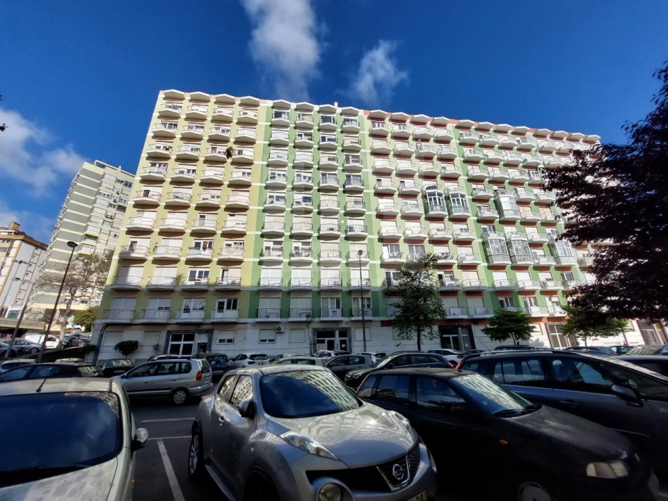 Apartamento T2 para Venda em Benfica Foto 11