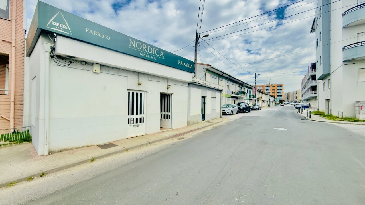 Negócio para Arrendamento em Ferreiros e Gondizalves Foto 1