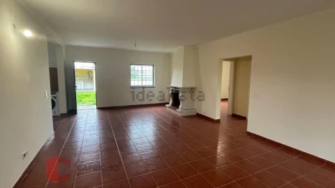 Moradia T3 para Venda em Glória do Ribatejo e Granho