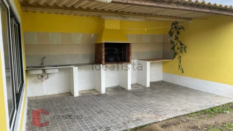 Moradia T3 para Venda em Glória do Ribatejo e Granho