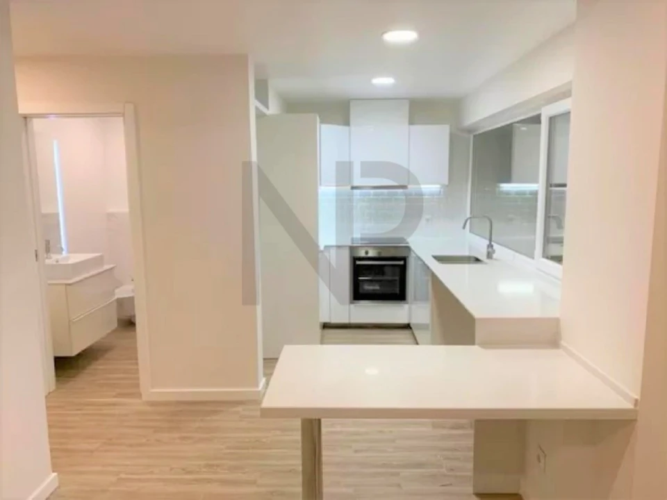Apartamento T1 para Arrendamento em Almada, Cova da Piedade, Pragal e Cacilhas Foto 1