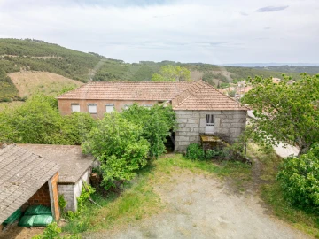 Moradia T6 para Venda em Tresminas