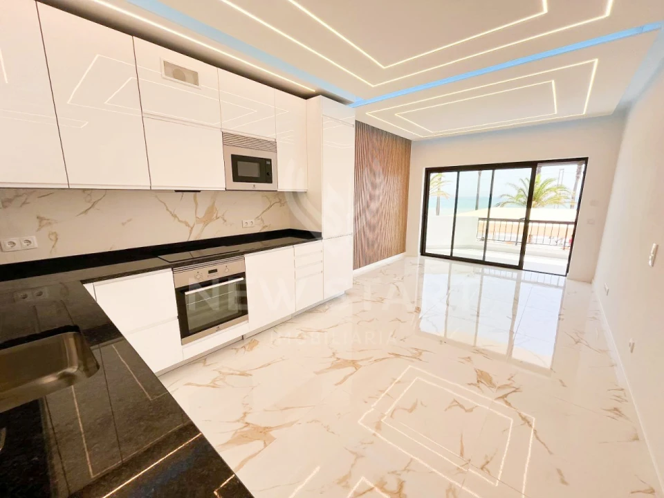 Apartamento T3 para Venda em Quarteira Foto 1