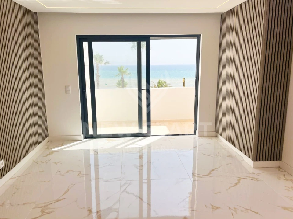 Apartamento T2 para Venda em Quarteira Foto 1