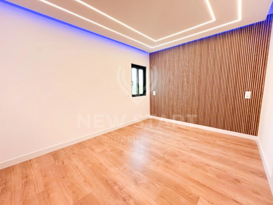 Apartamento T2 para Venda em Quarteira Foto 10