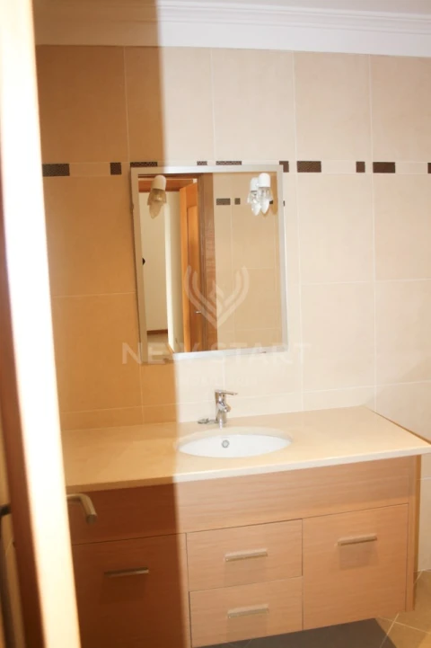 Apartamento T3 para Venda em Pechão
